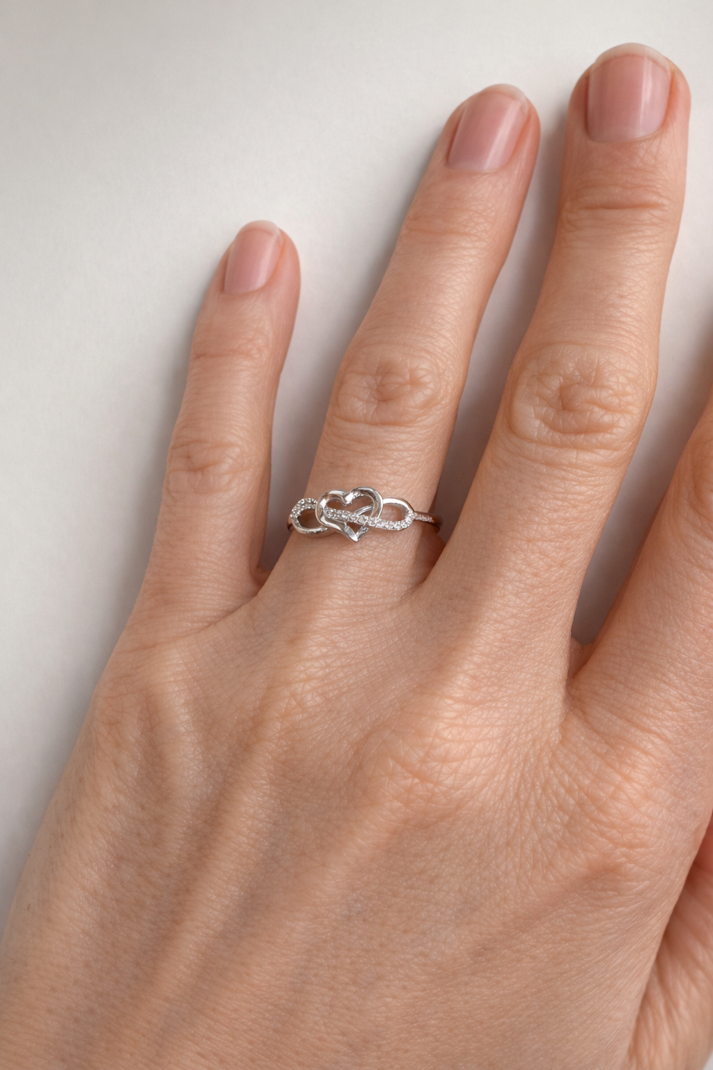 Anello Eternity Love