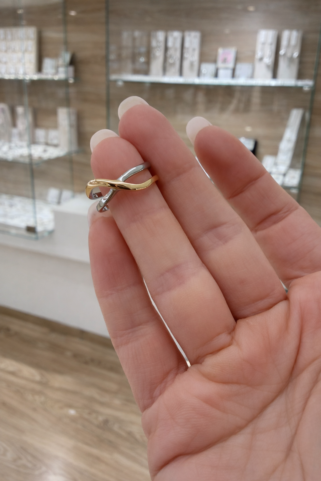 Anello fascia intrecciata
